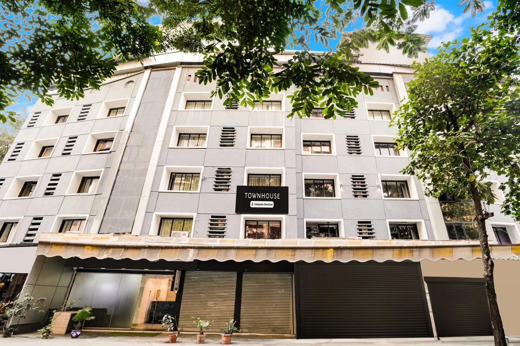 Super Townhouse Marol Near Airport Hotel 4*